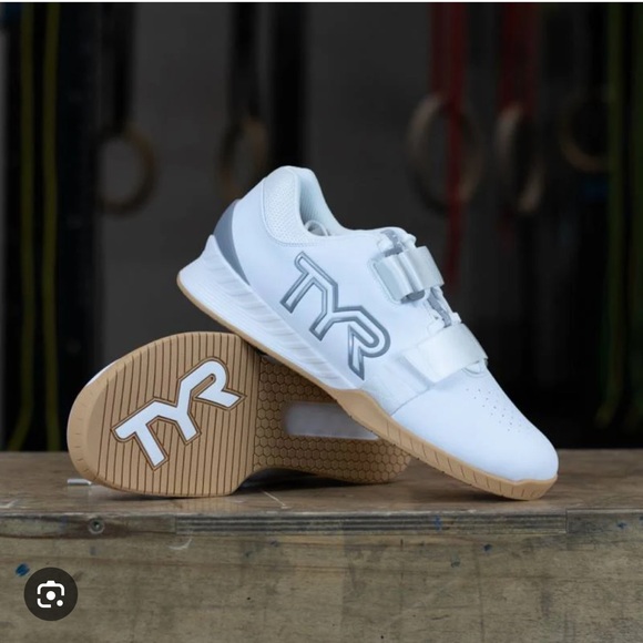 TYR L-1 Lifter Shoes - White and gum - Picture 1 of 6